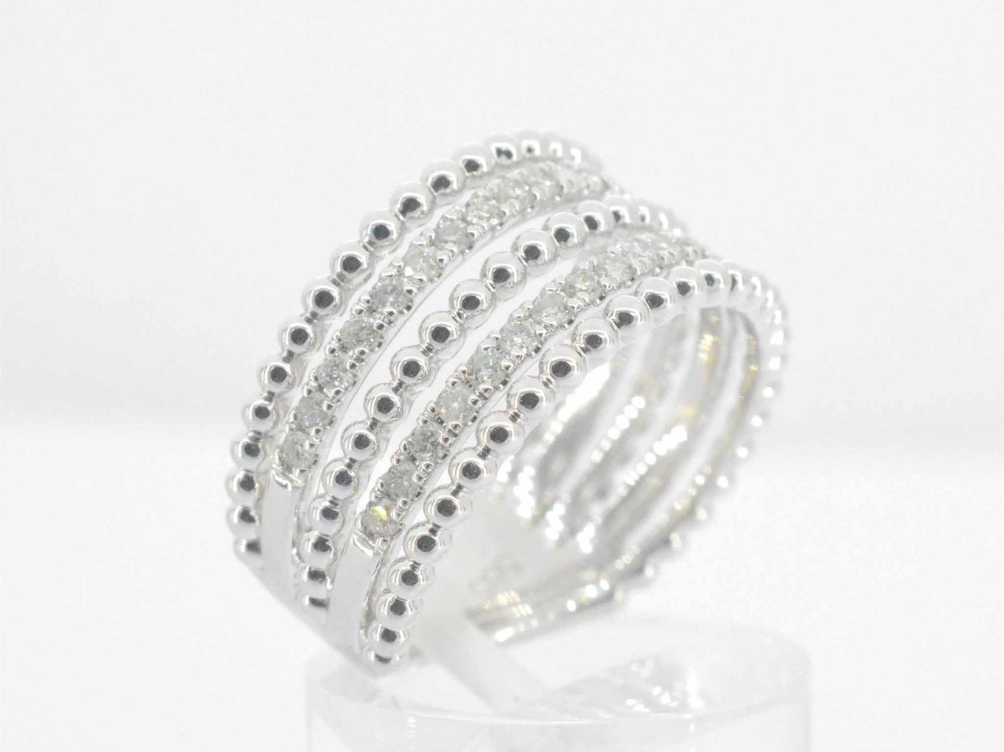 Witgouden rijring met diamanten