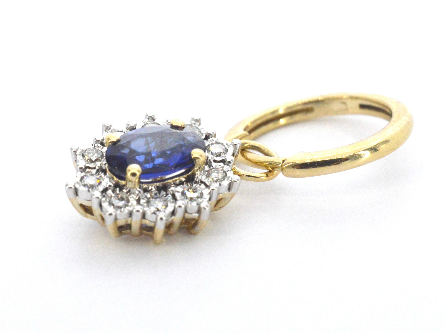 Gouden oorhangers met natuurlijke diamanten en blauwe saffieren