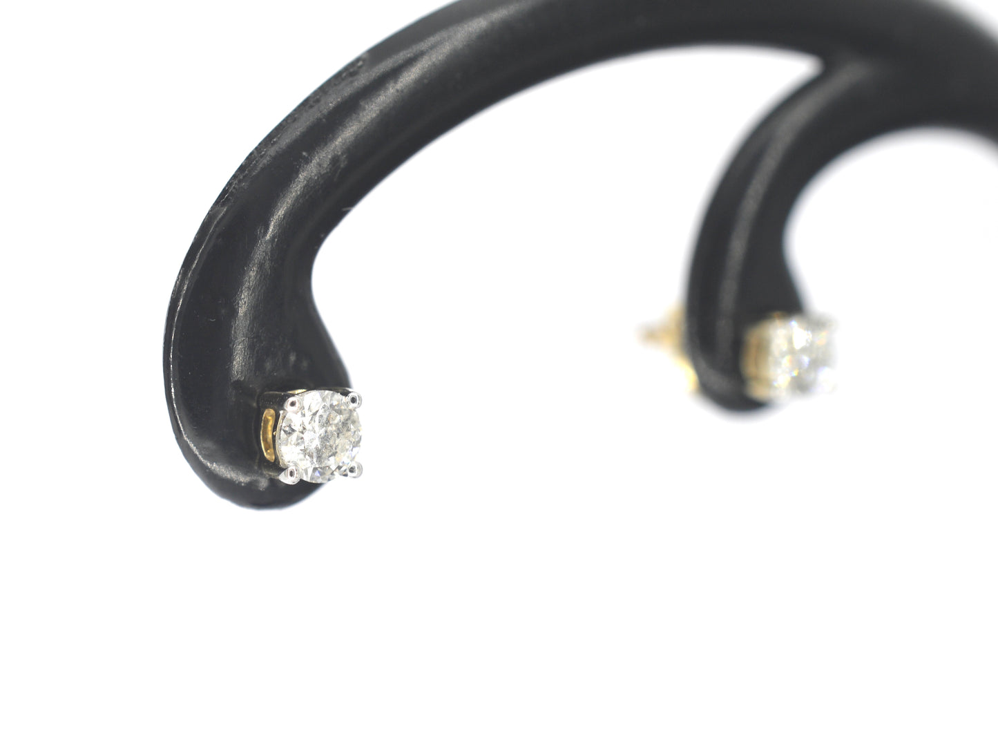 Gouden oorbellen met diamant
