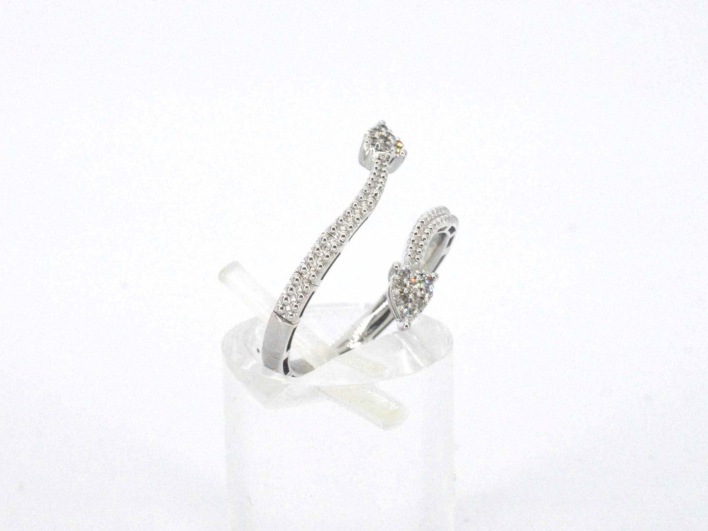 Witgouden design ring met natuurlijke diamanten