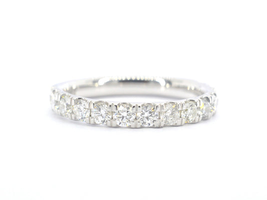 Witgouden rijring met natuurlijke diamanten