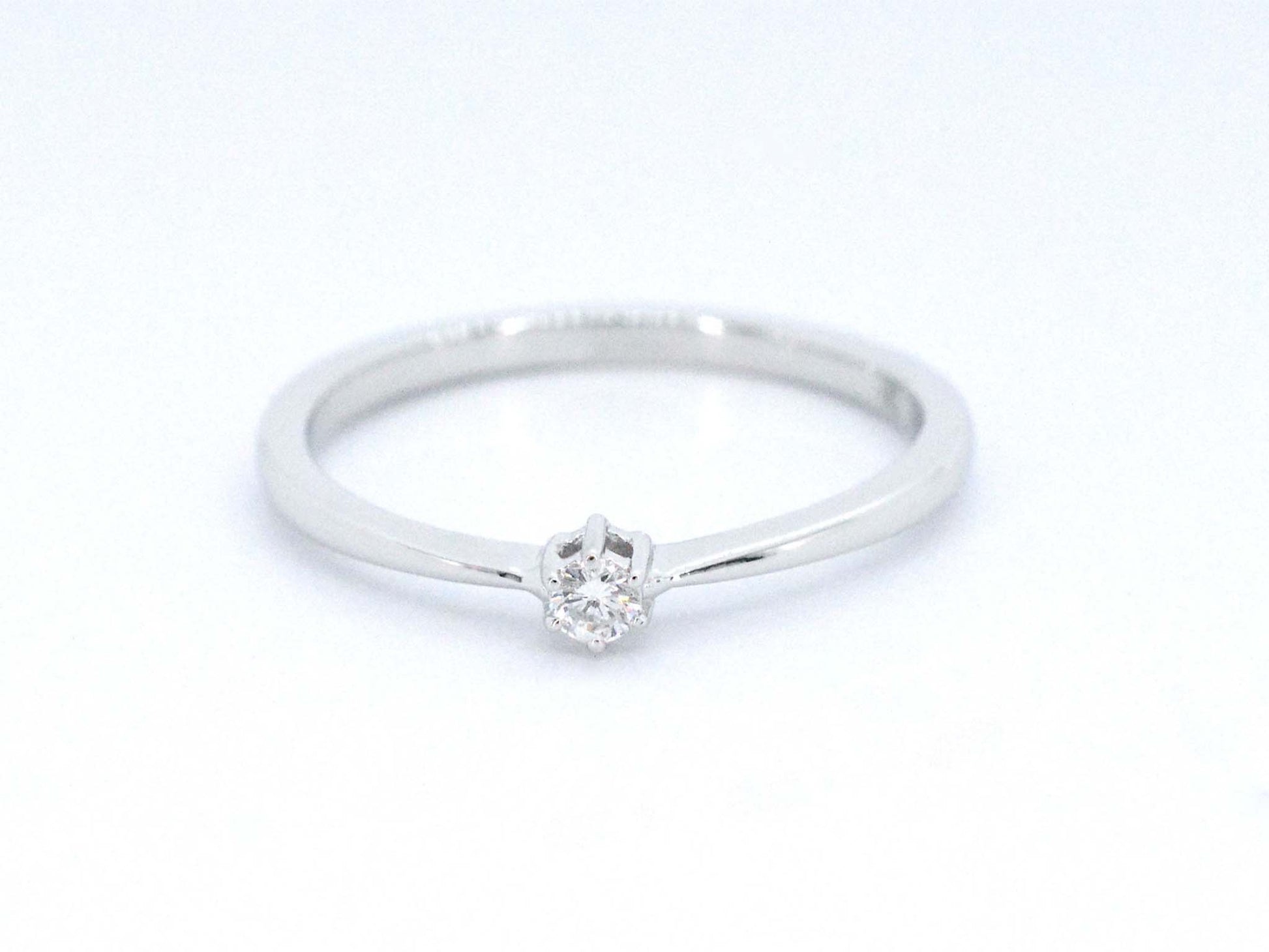 Witgouden ring solitaire met een briljant geslepen diamant 2501-4