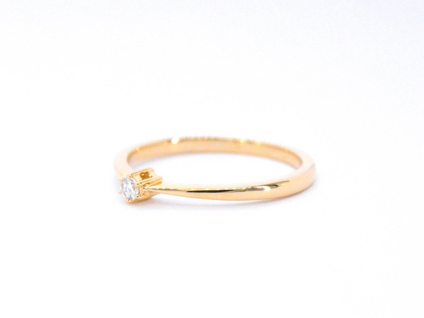 Gouden ring solitaire met een briljant geslepen diamant 2504-6