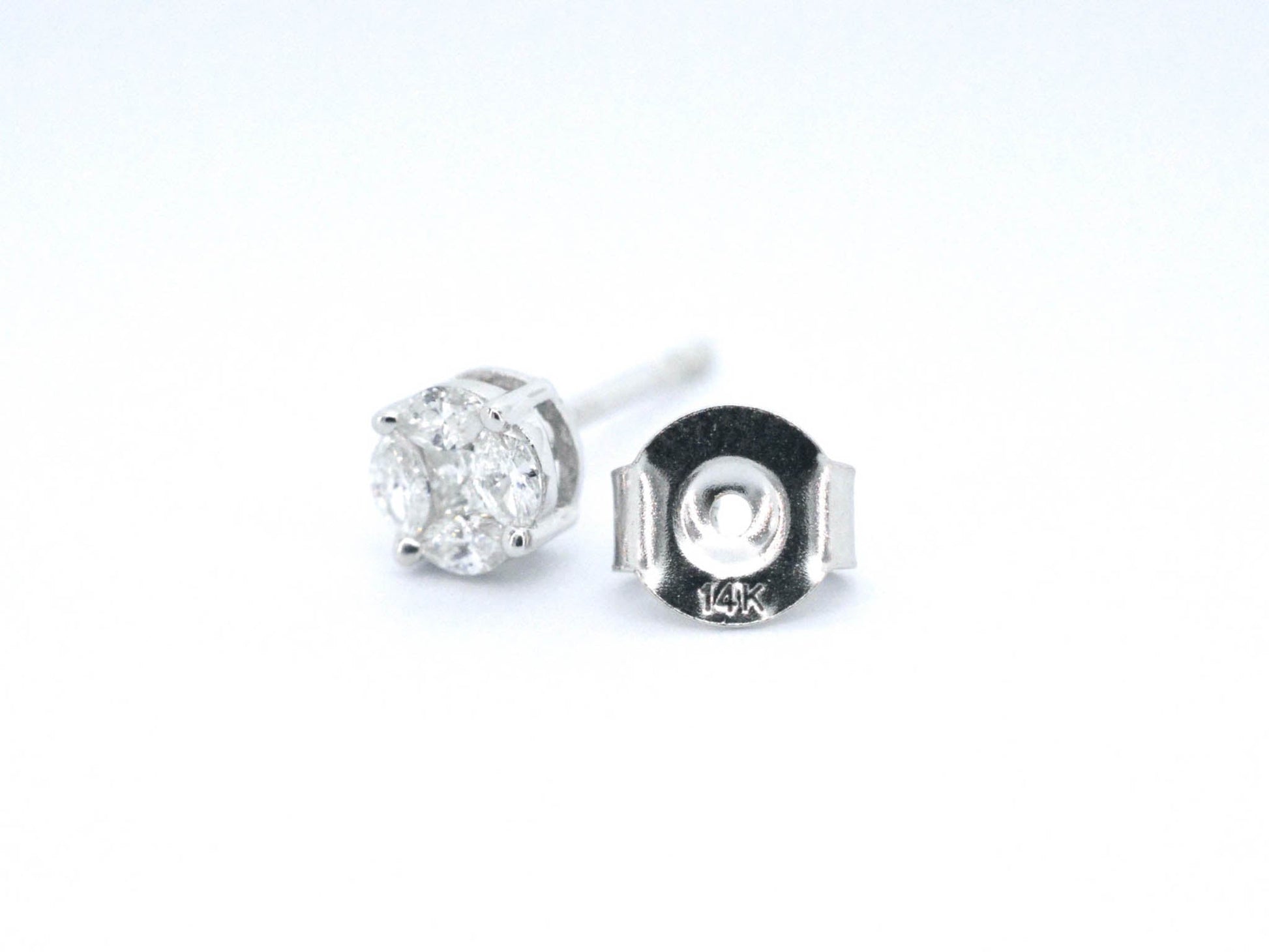 Witgouden oorbellen met diamant 2509-7