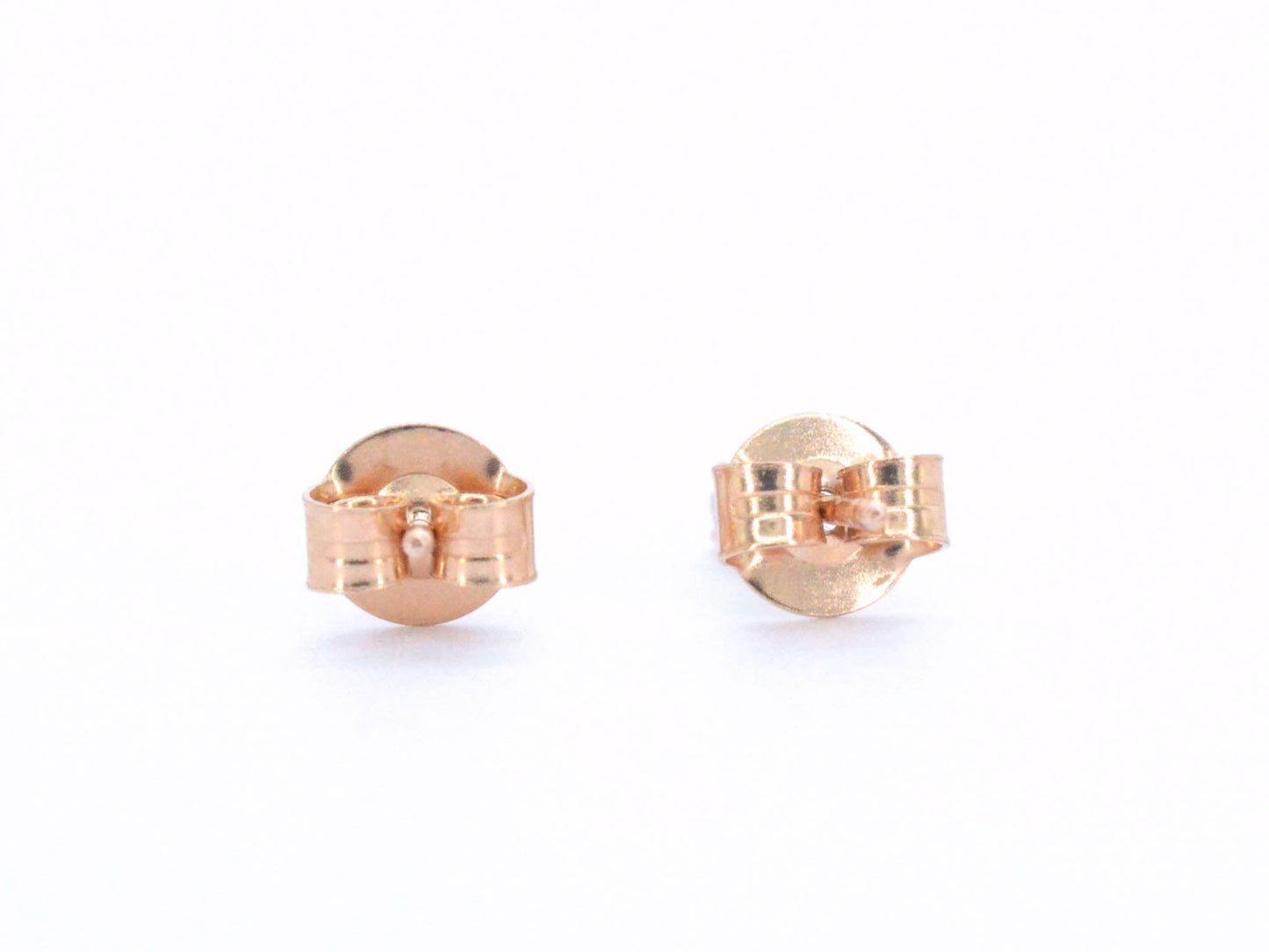Rosegouden oorbellen met diamant