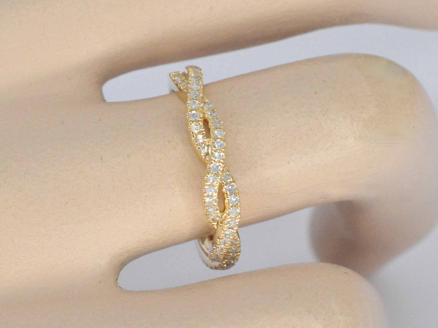 Gouden ring met diamanten