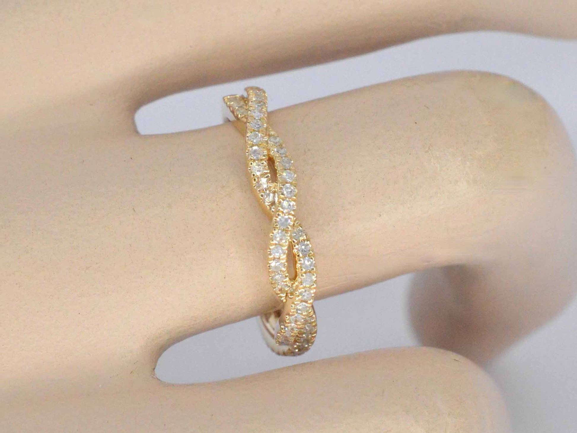 Gouden ring met diamanten