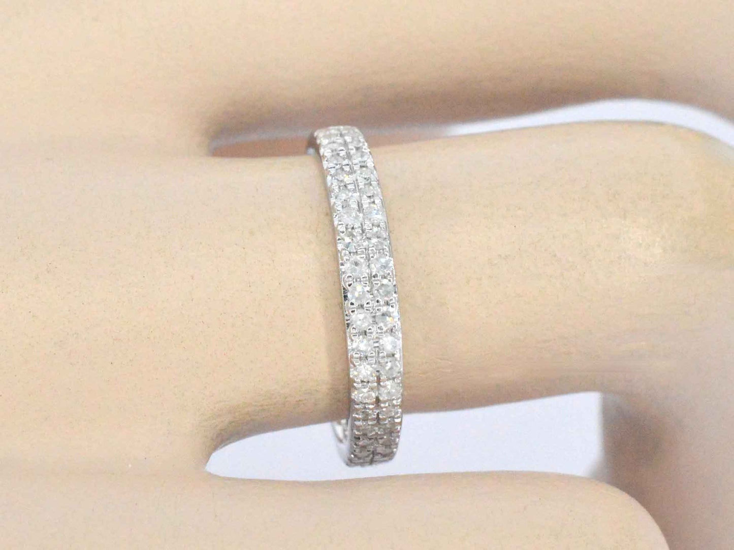 Witgouden ring met diamanten