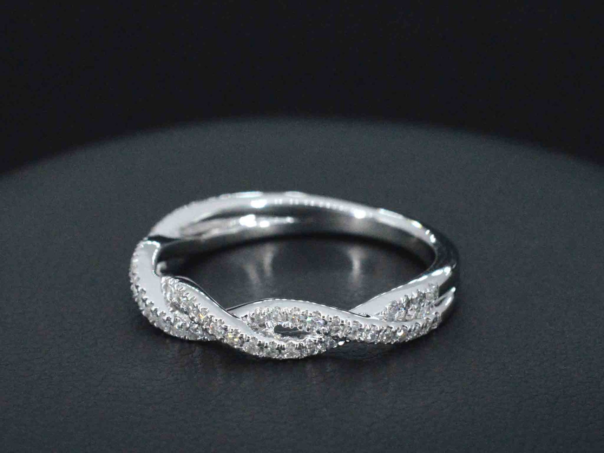 Witgouden ring met diamanten 2639-4