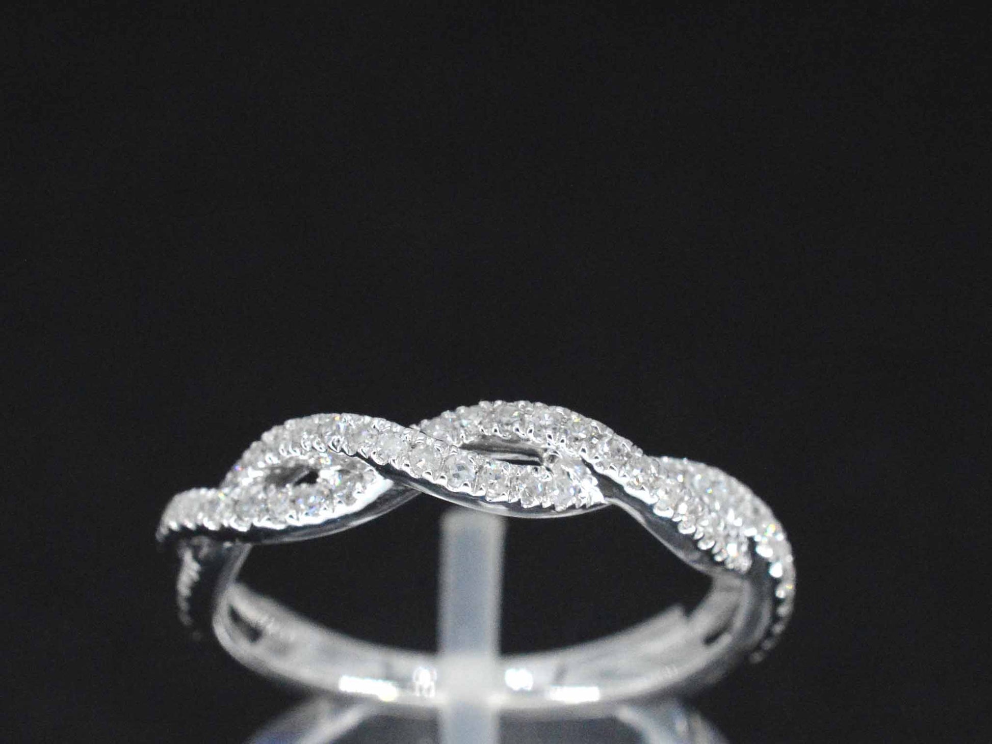 Witgouden ring met diamanten 2639-7