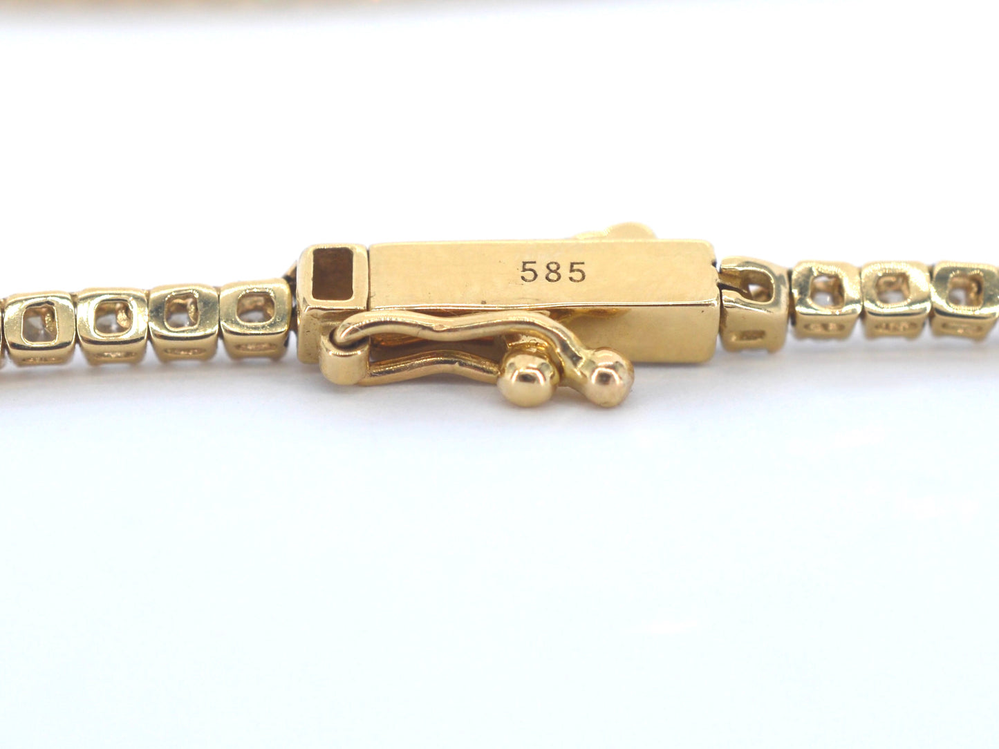 Gouden tenniscollier met diamanten 3.00 carat