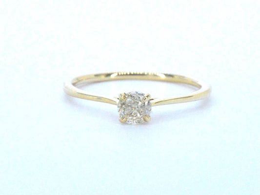 Gouden ring solitair met natuurlijke briljant geslepen diamanten