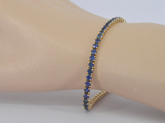 Gouden tennisarmband met natuurlijke saffieren