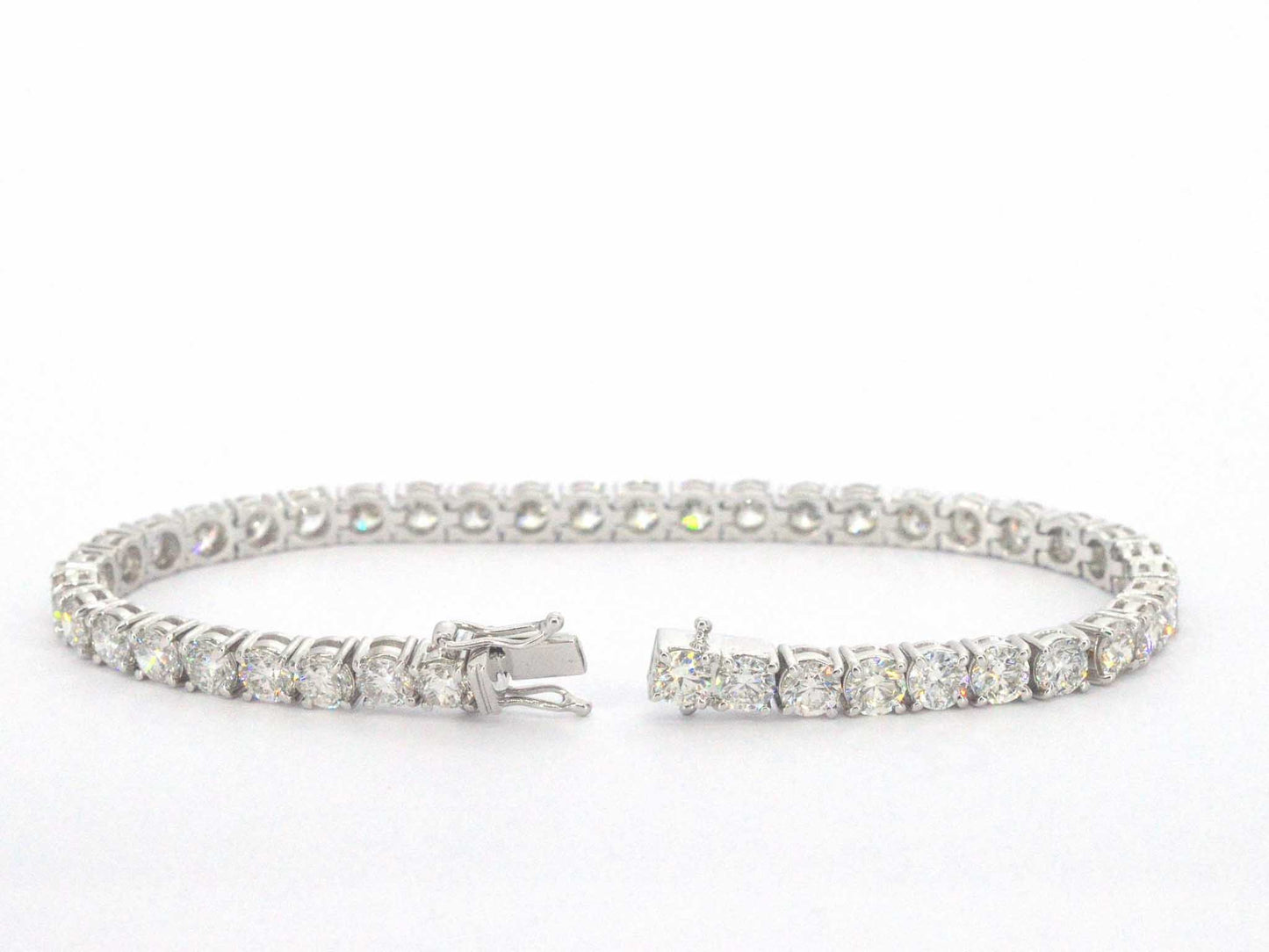 Armband met briljant geslepen diamanten 11.00 carat
