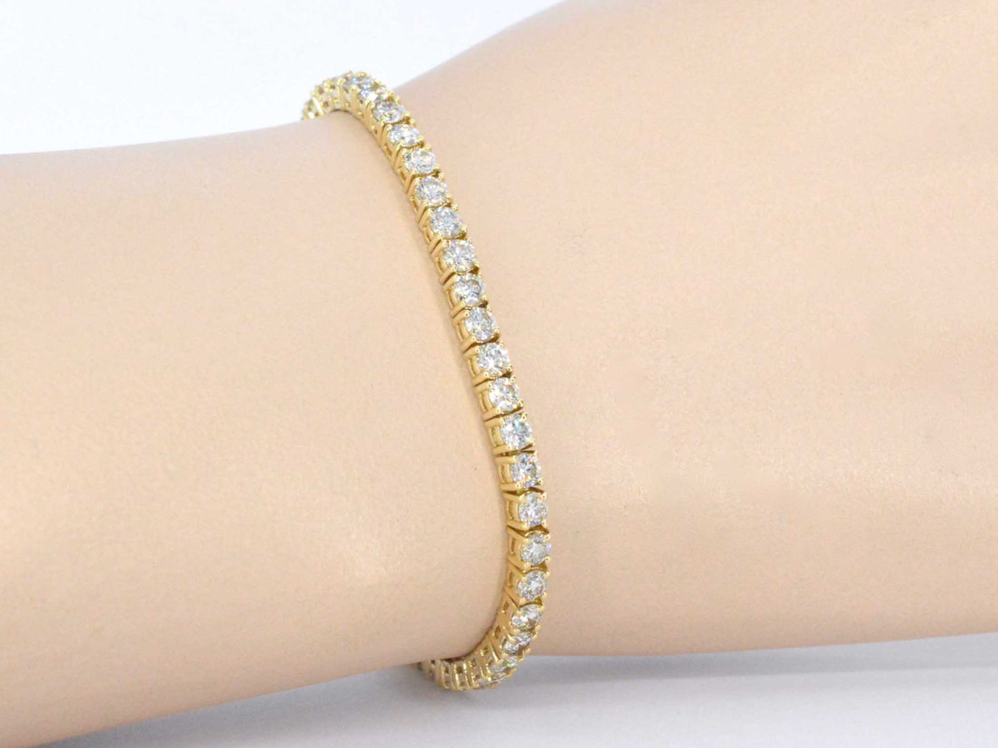 Gouden tennis armband met 6.50 carat diamanten