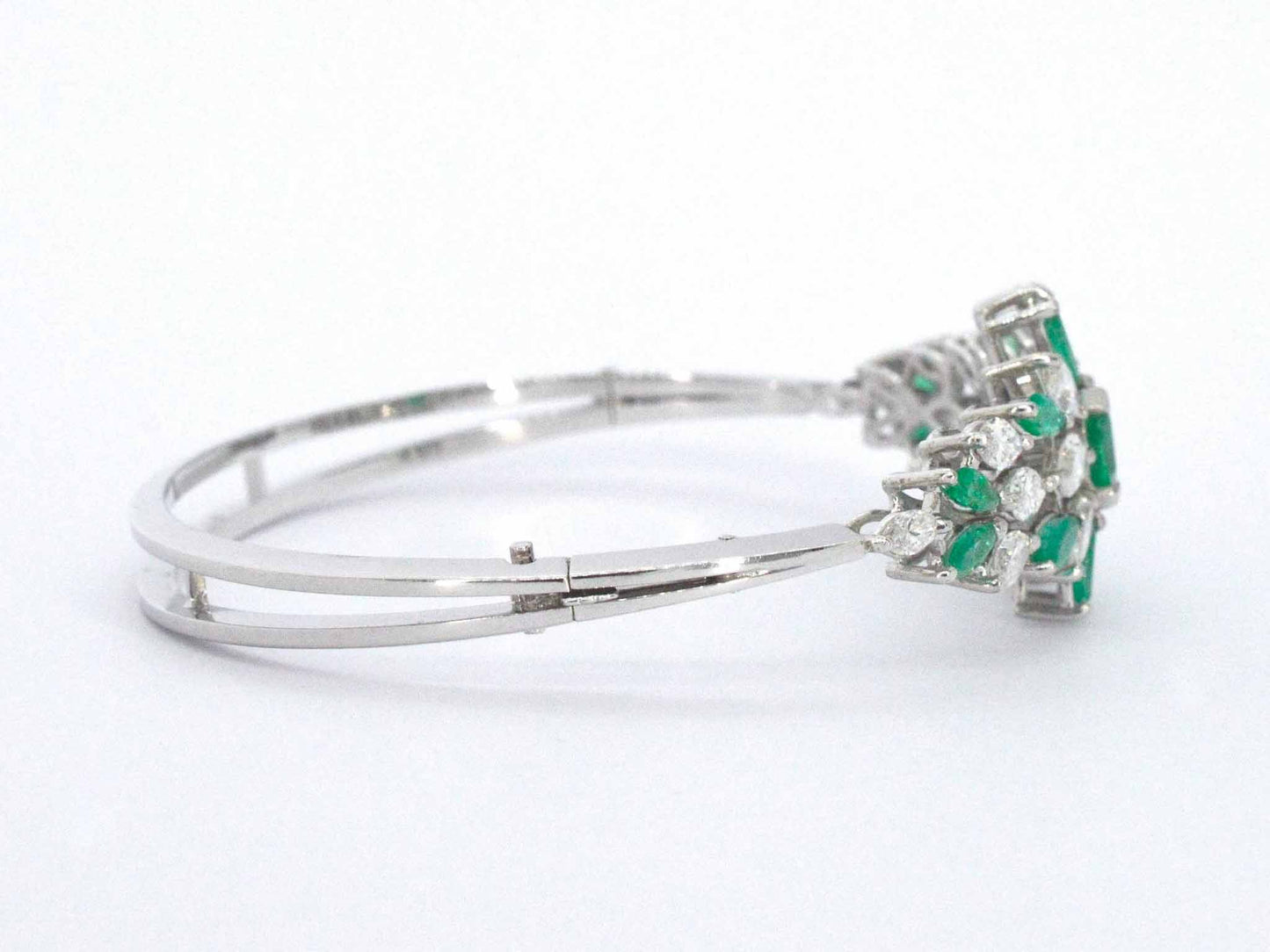 Armband met hoge kwaliteit smaragden en marquise geslepen diamanten van hoge kwaliteit