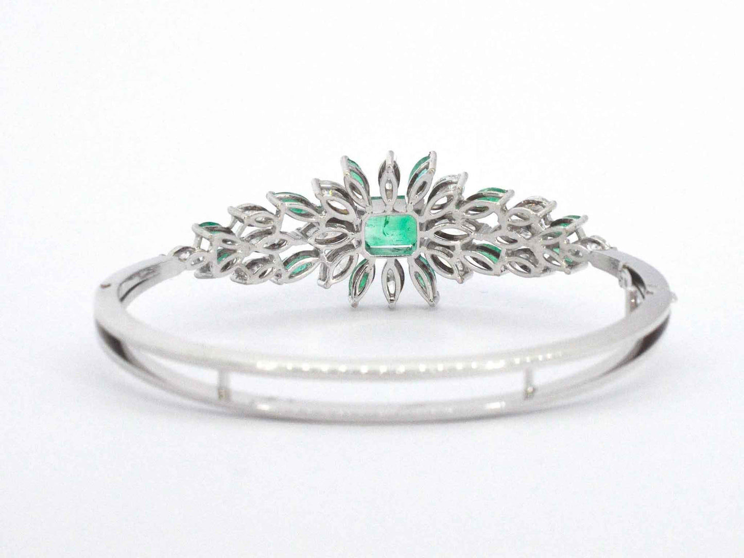 Armband met hoge kwaliteit smaragden en marquise geslepen diamanten van hoge kwaliteit