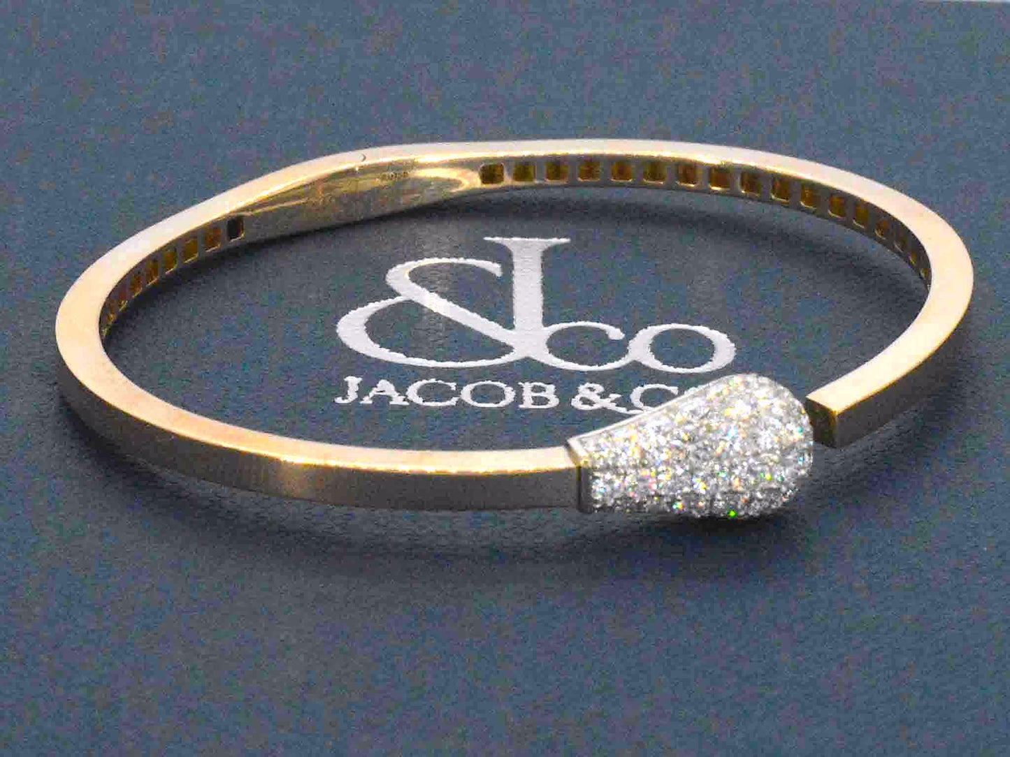 Jacob & Co - Match - Rosegouden design armband met natuurlijke diamanten