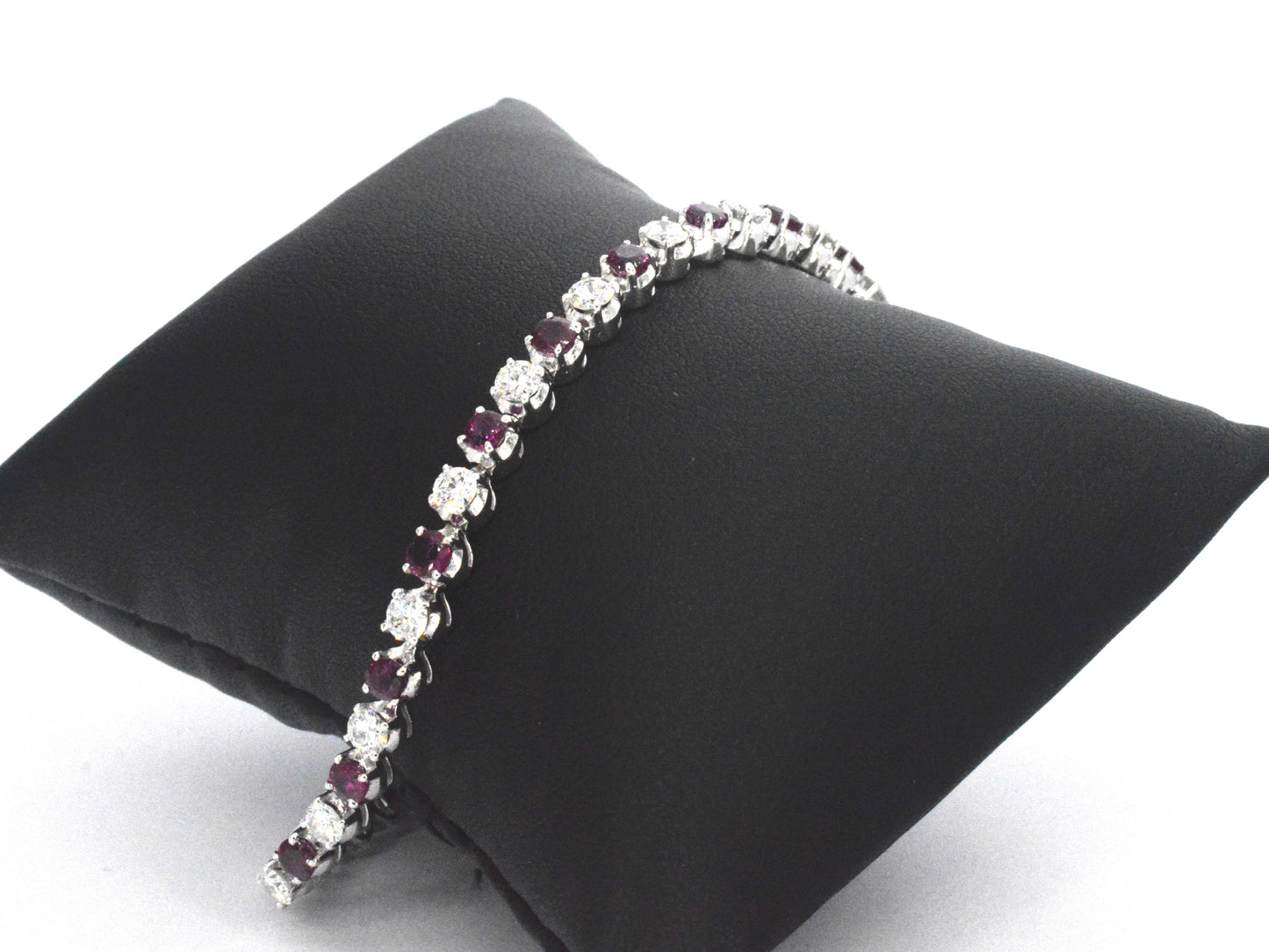 Gouden 18 karaat tennisarmband met hoge kwaliteit natuurlijke diamanten en robijnen