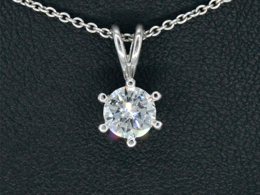 Witgouden hanger met diamant van 0.70 carat