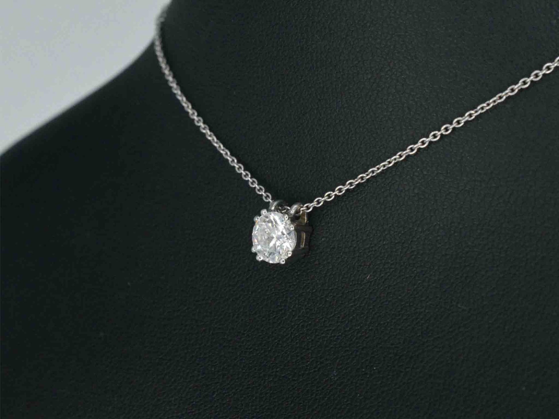 Witgouden solitair hanger met een echt Gassan 121 geslepen natuurlijke diamant 4033-1