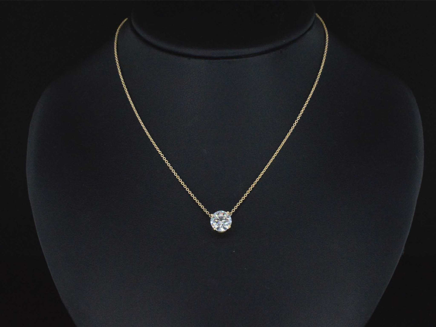 Gouden halsketting met een Briljant geslepen diamant van 1.00 carat