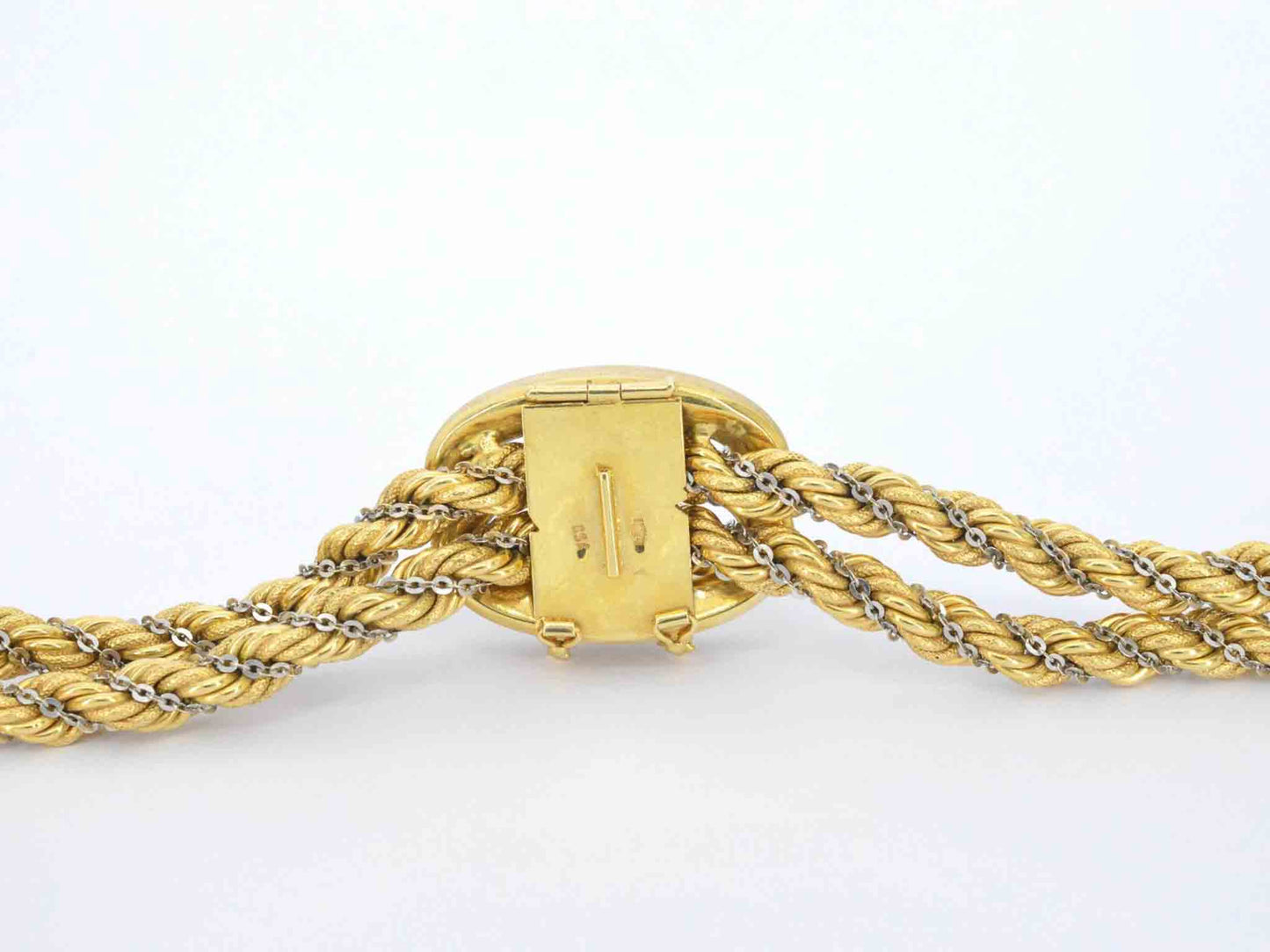 Gouden halsketting met een speciale gouden sluiting