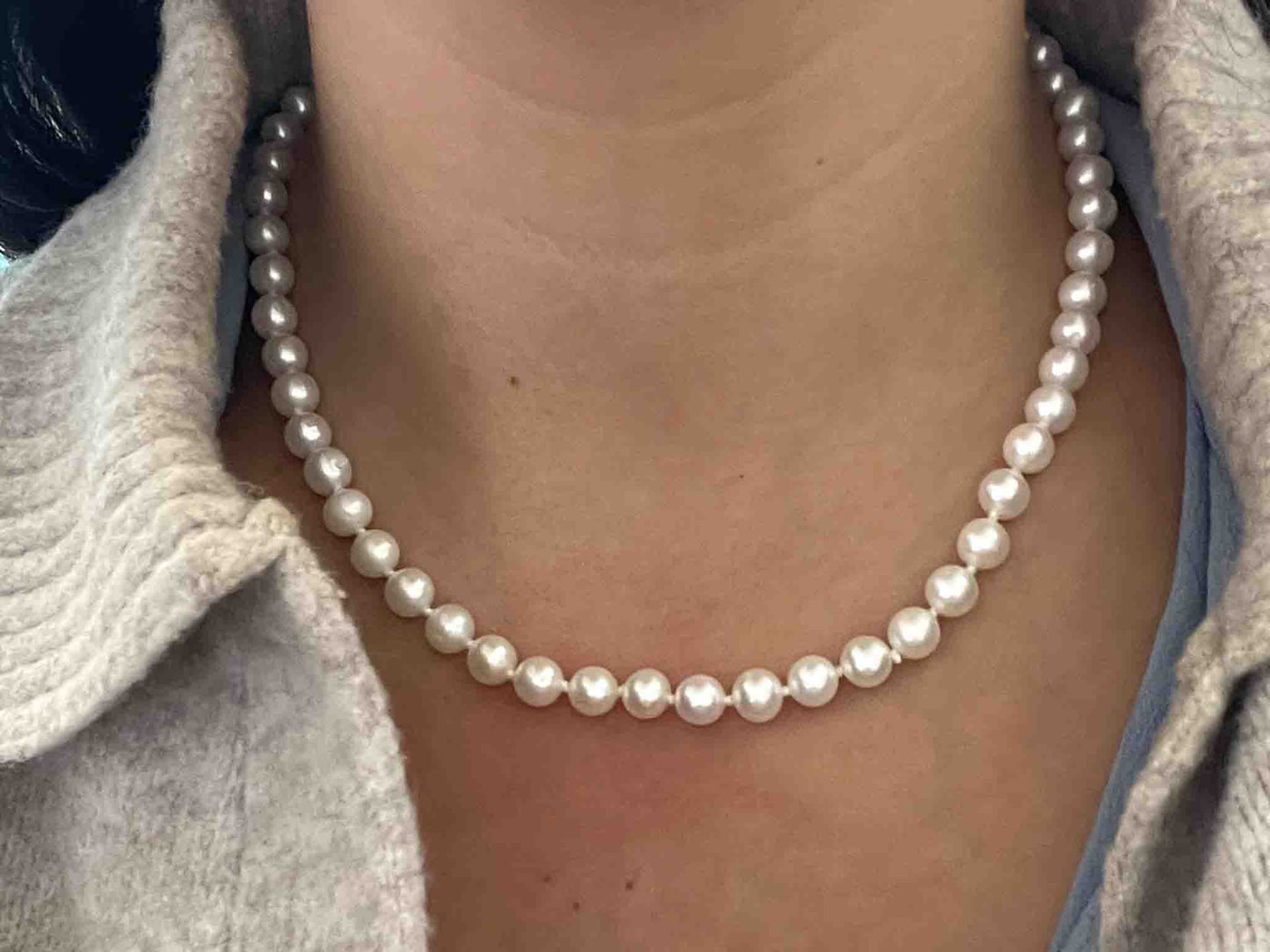 Parelsnoer met gouden sluiting met diamant