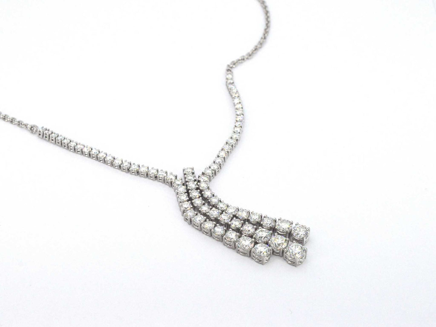 Diamanten collier met 7.50 carat aan zeer hoge kwaliteit briljanten