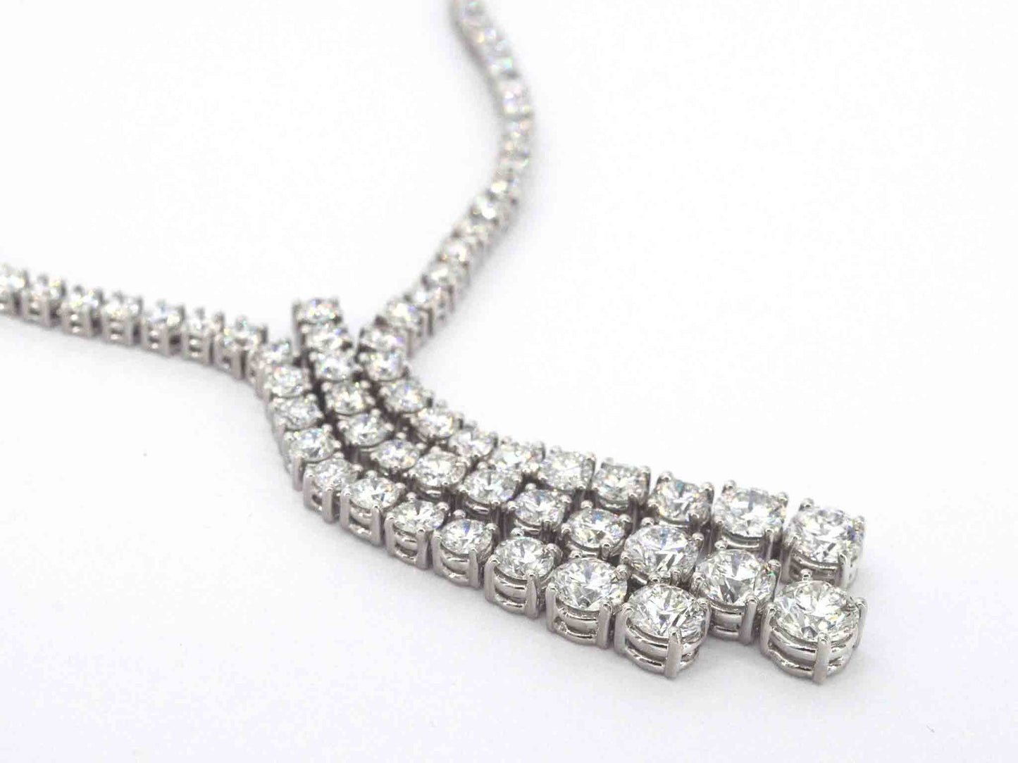 Diamanten collier met 7.50 carat aan zeer hoge kwaliteit briljanten