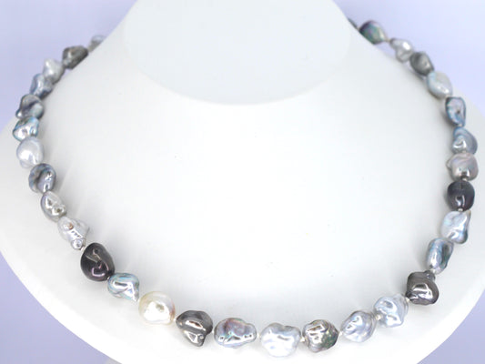 Schoeffel - Barok parel ketting met witgouden sluiting