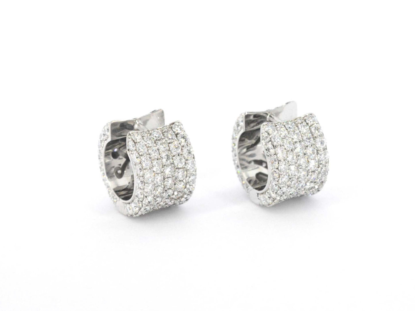 Witgouden oorbellen met diamanten 6100-6