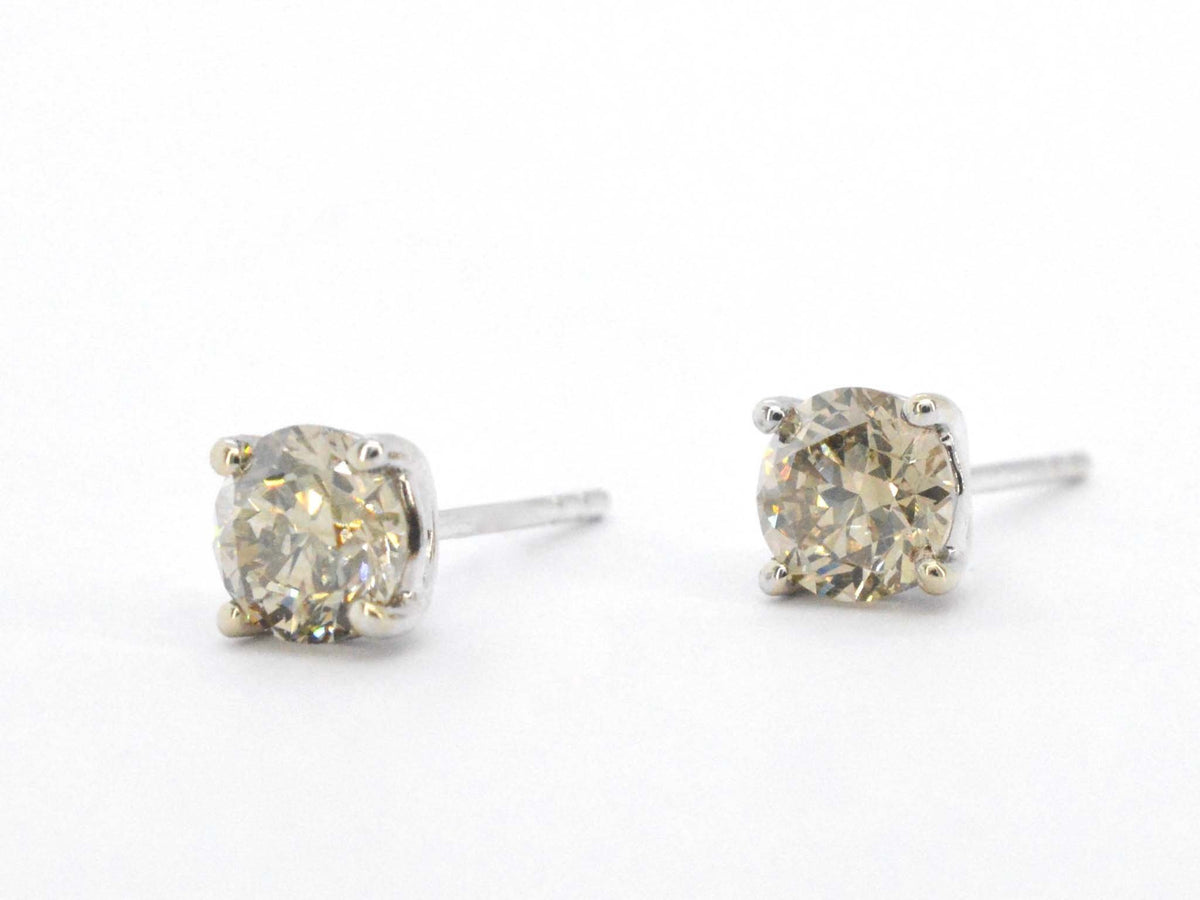 Witgouden solitair oorbellen met champagne diamant 3.00 carat