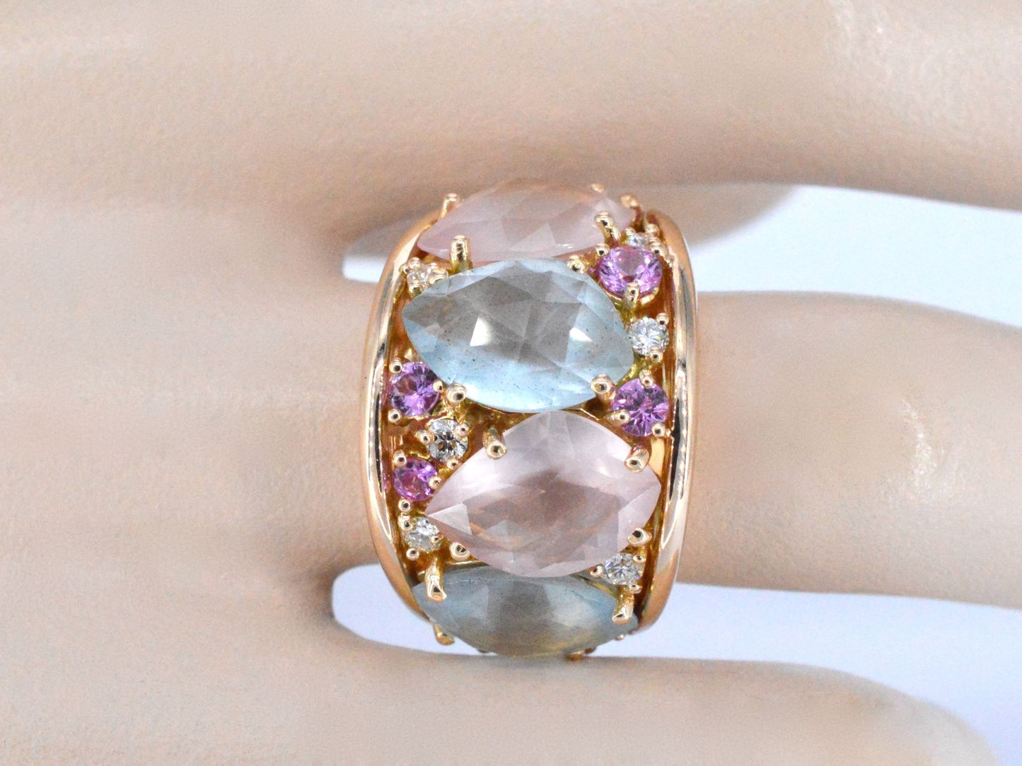 Crivelli - Rosegouden ring met barok edelstenen