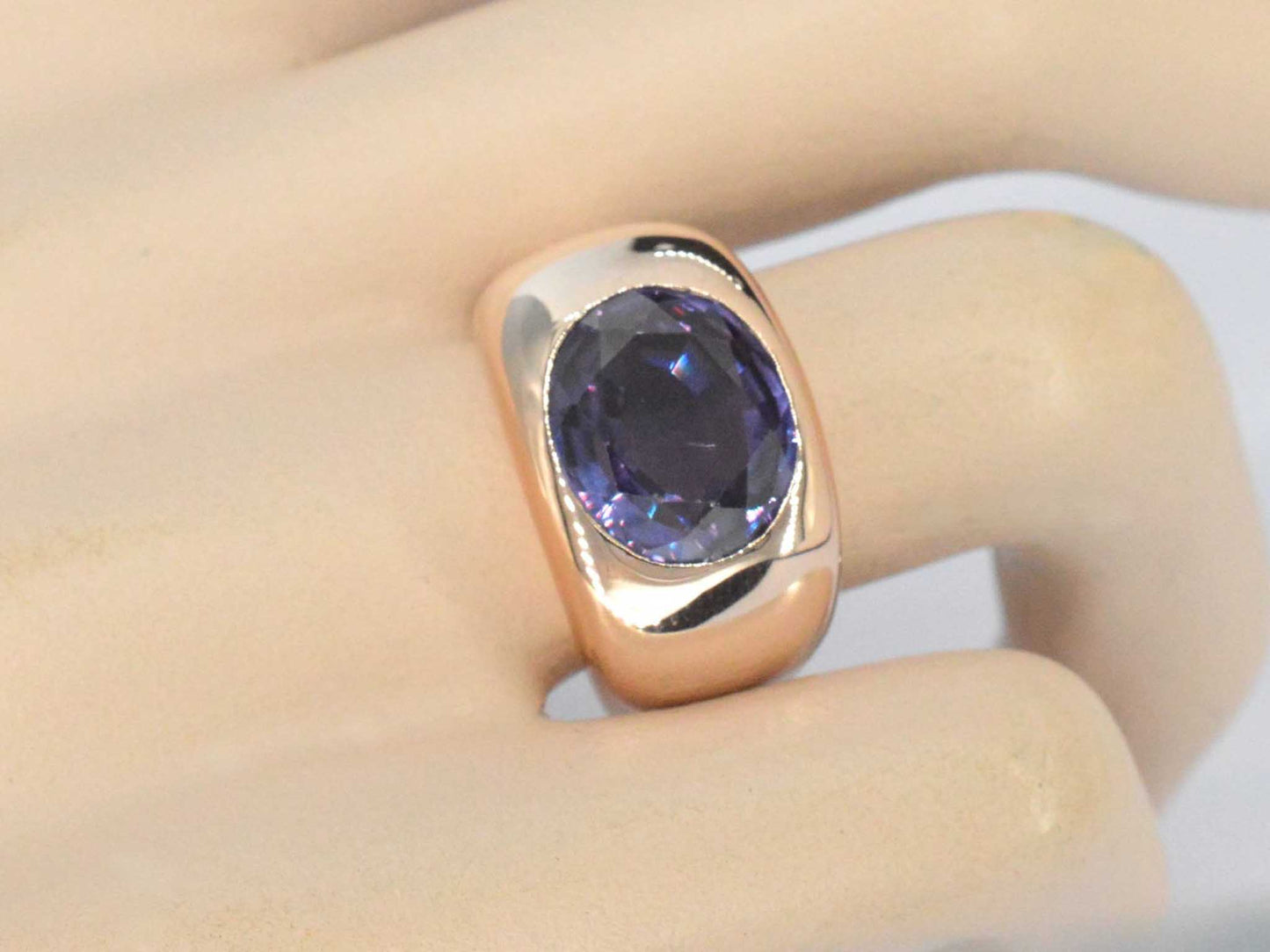Gouden ring met amethist