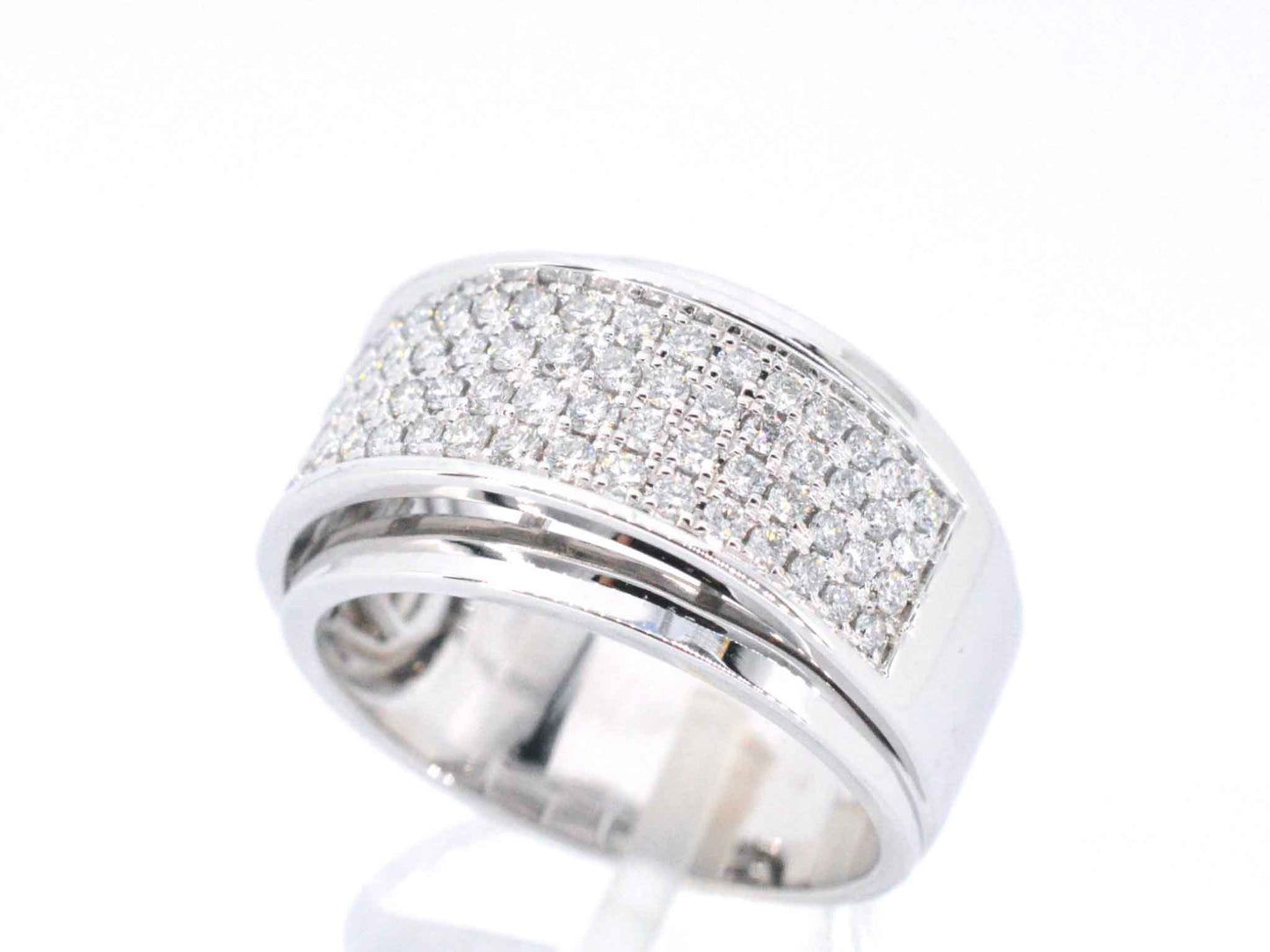 Witgouden ring met diamanten