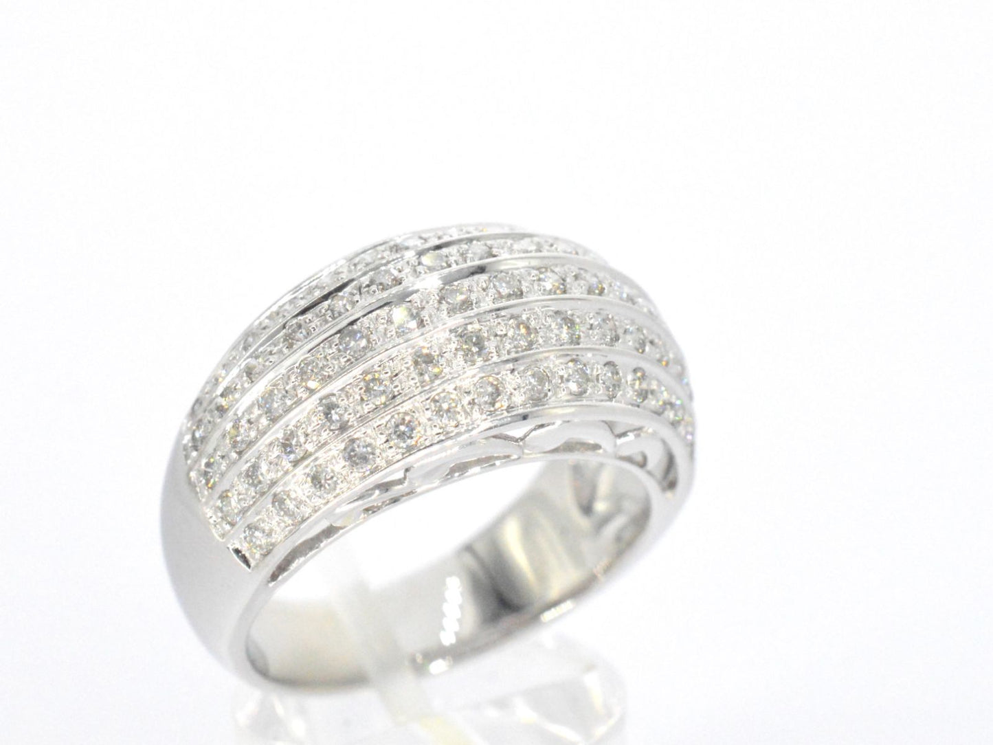 Gouden ring met diamanten