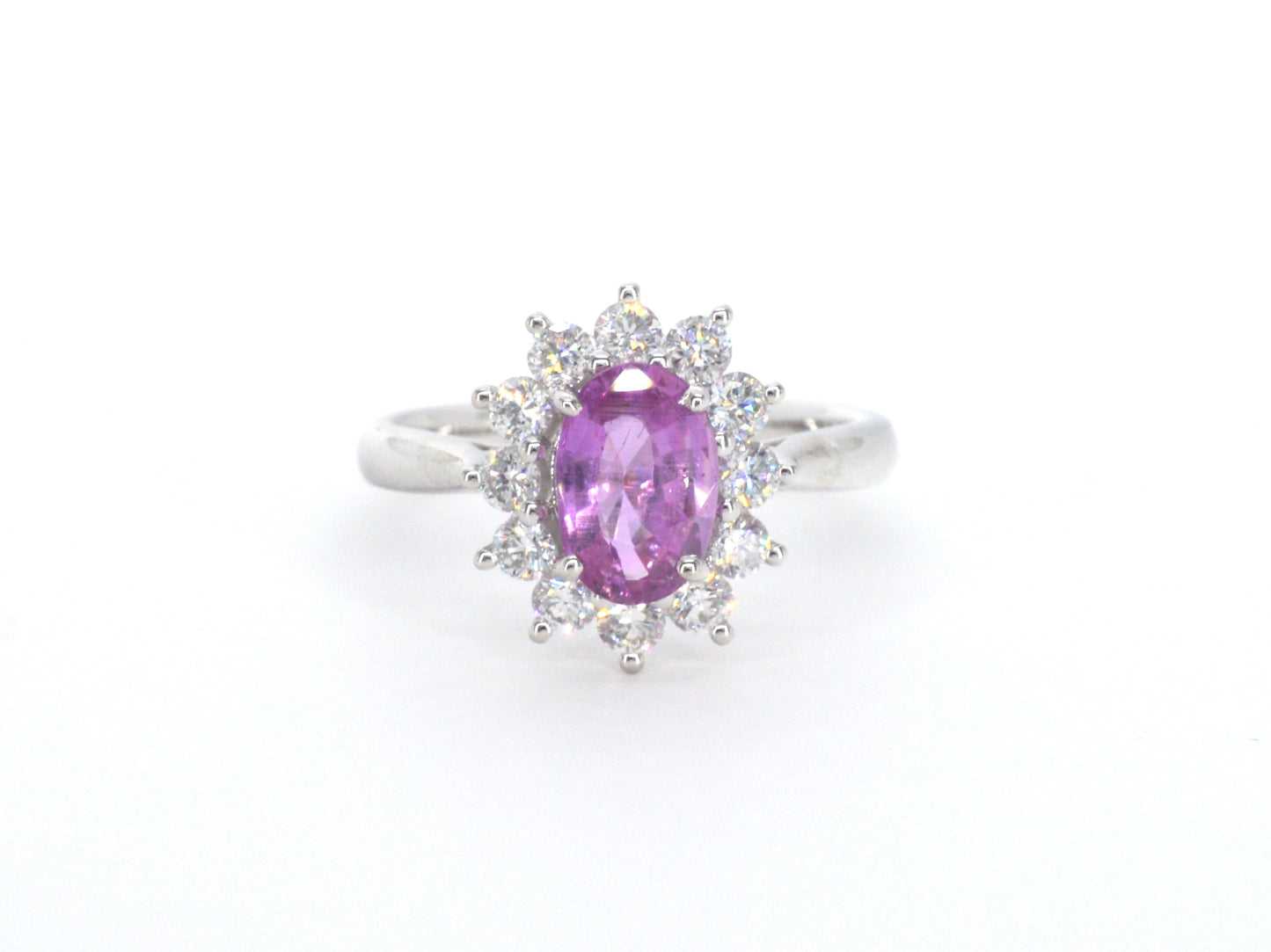 Witgouden ring met diamanten en 1.50 carat pink sapphire