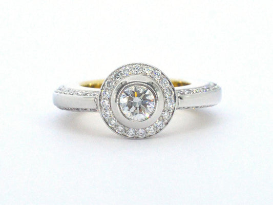 Bi-colour design ring met 100 hoge kwaliteit diamanten