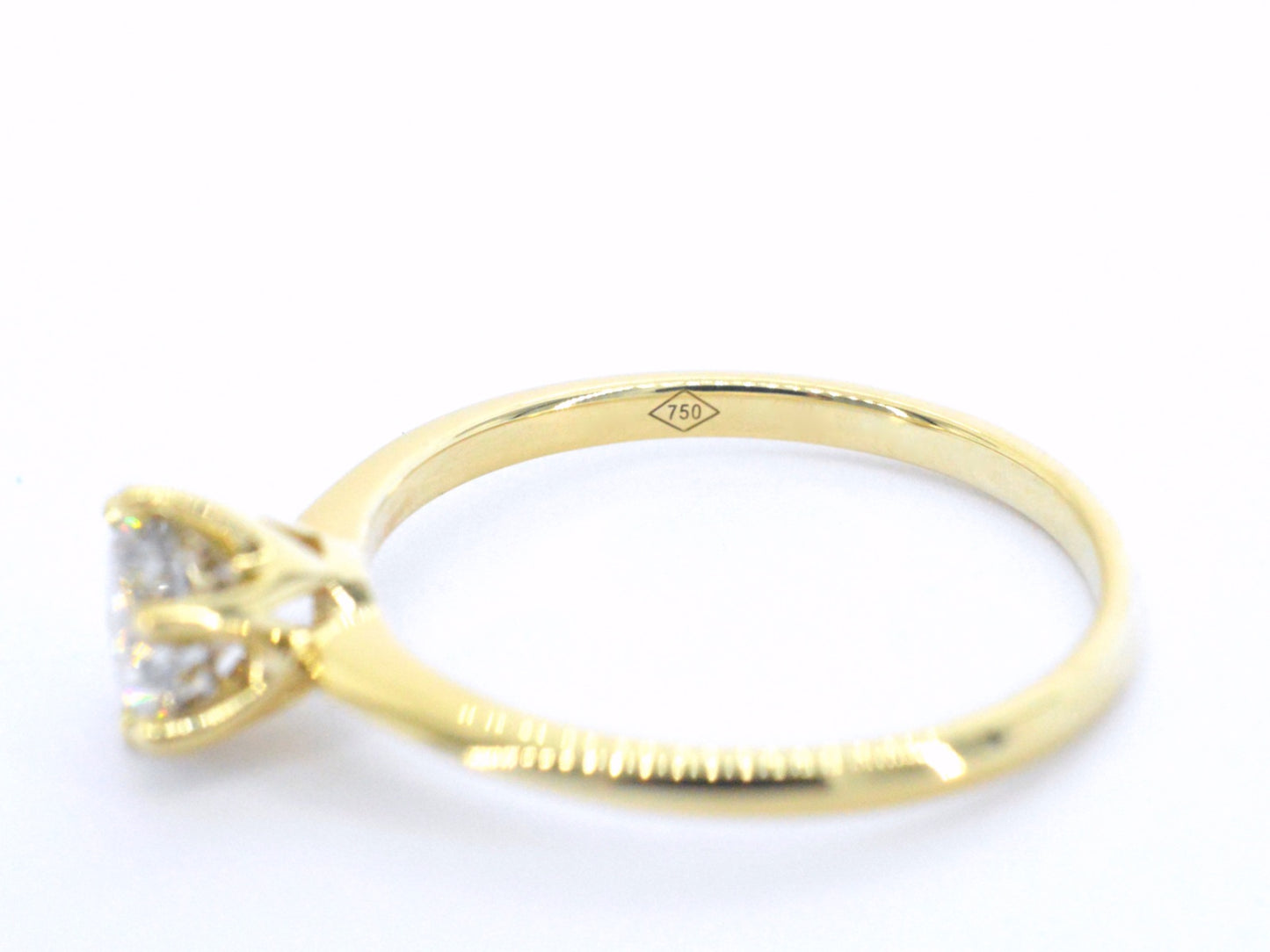 Verlovingsring met een diamant van 1.30 carat in 18 carats goud