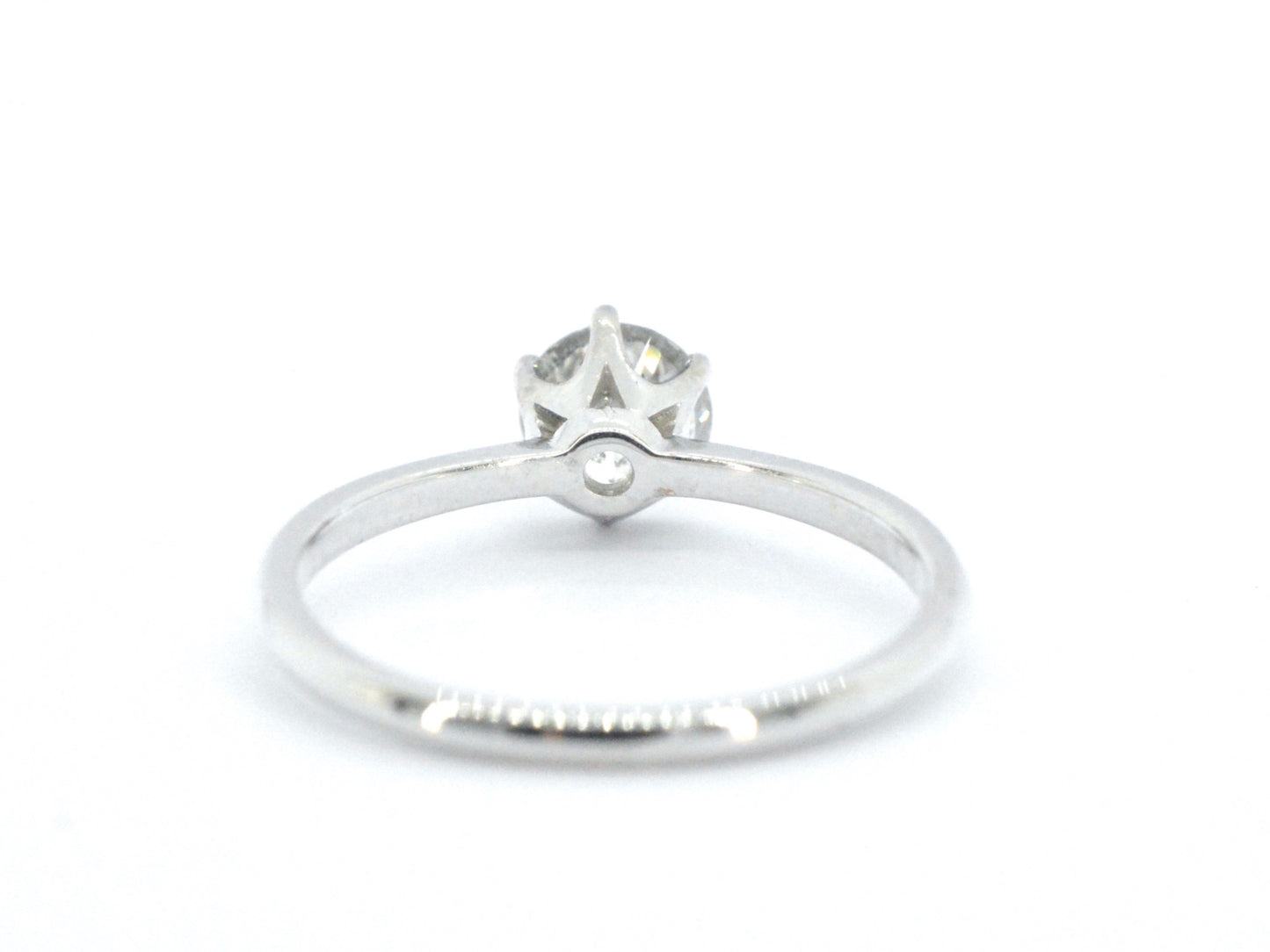 Verlovingsring met een diamant van 1.30 carat in 18 carats goud