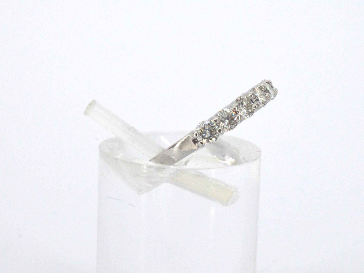 Gouden half-alliance ring van 18 karaat met 10 briljant geslepen natuurlijke diamanten